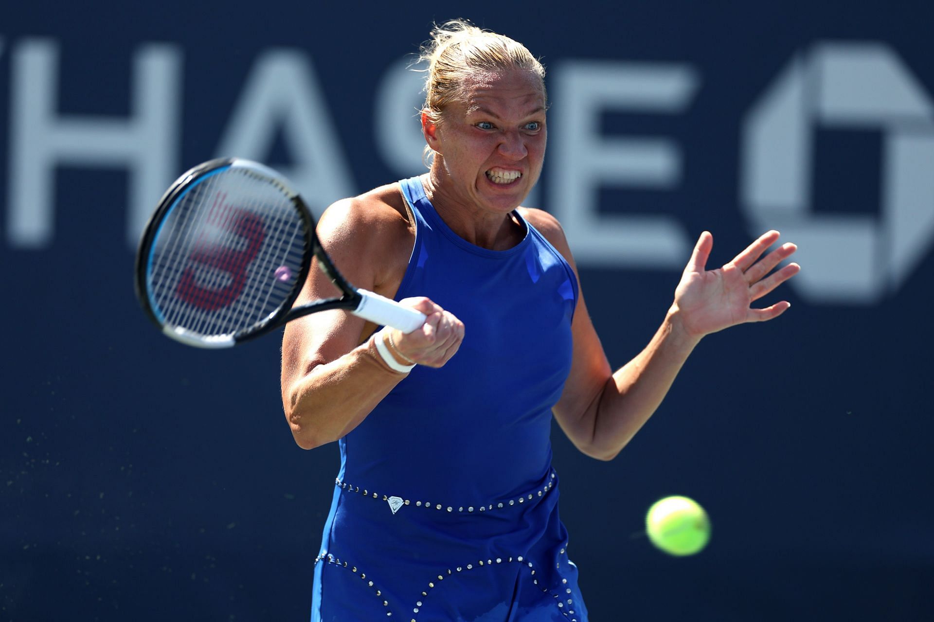 Kaia Kanepi in action at the 2022 US Open.
