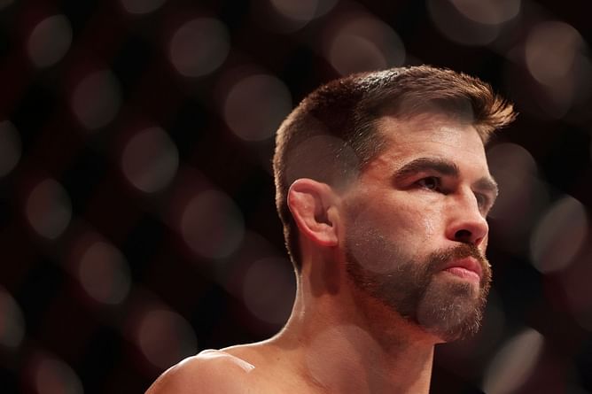 "Producer likes to put me there" - Dominick Cruz reveals why the UFC have him call fights of the bantamweight division against his will
