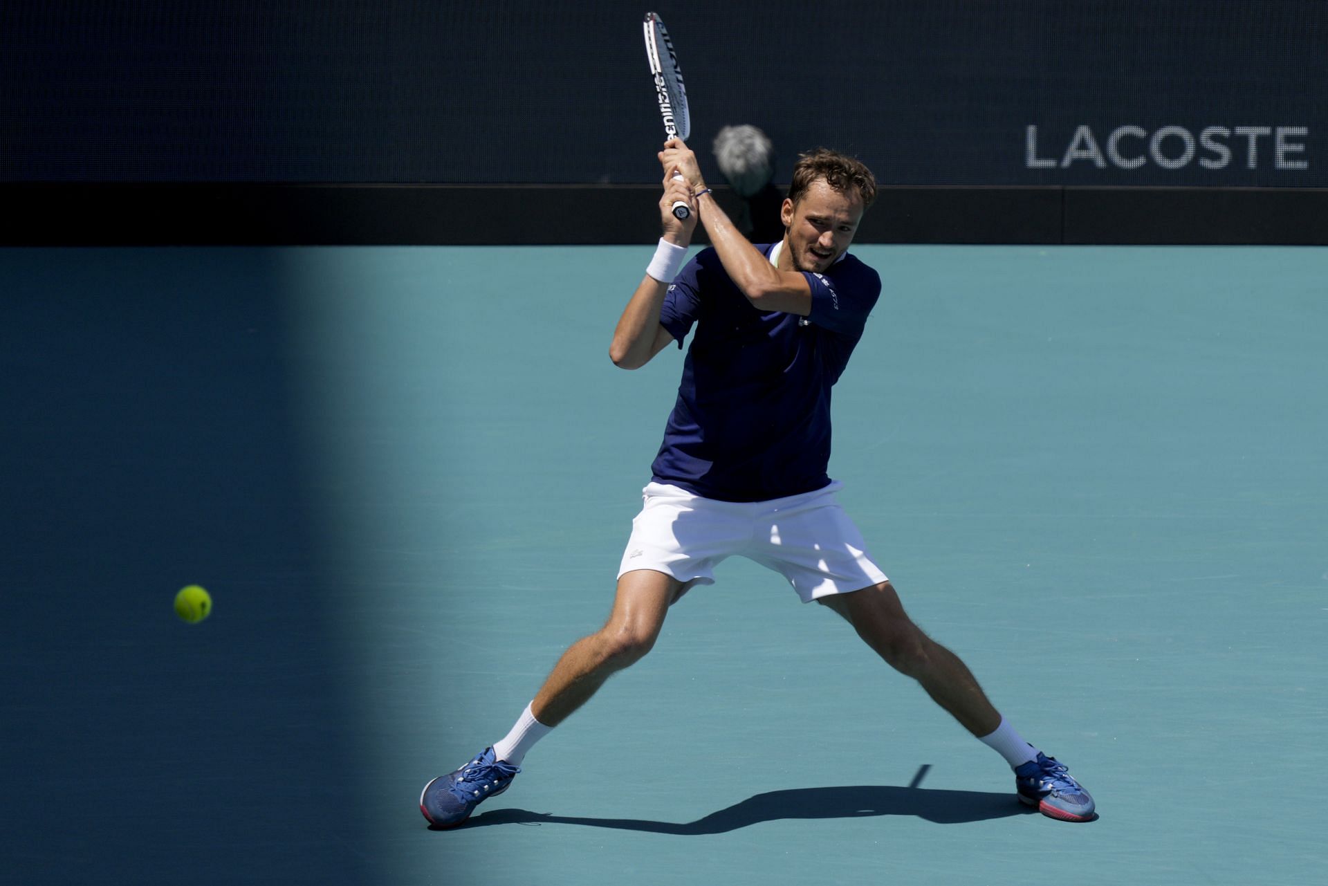 Daniil Medvedev in action on the hardcourts in 2022