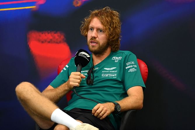 "McLaren failed to extract the potential that he has" - Sebastian Vettel 'saddened' by Daniel Ricciardo's exit at the end of 2022 F1 season