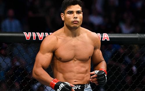 Paulo Costa (Image via Getty Photos)