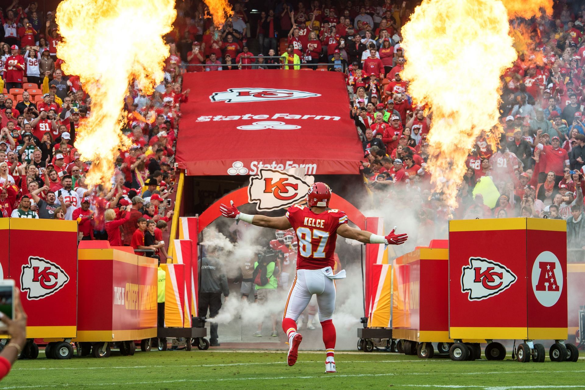 The 2023 #NFL regular season starts with the reigning Super Bowl champion  Kansas City Chiefs hosting the Detroit Lions on Thursday. The…