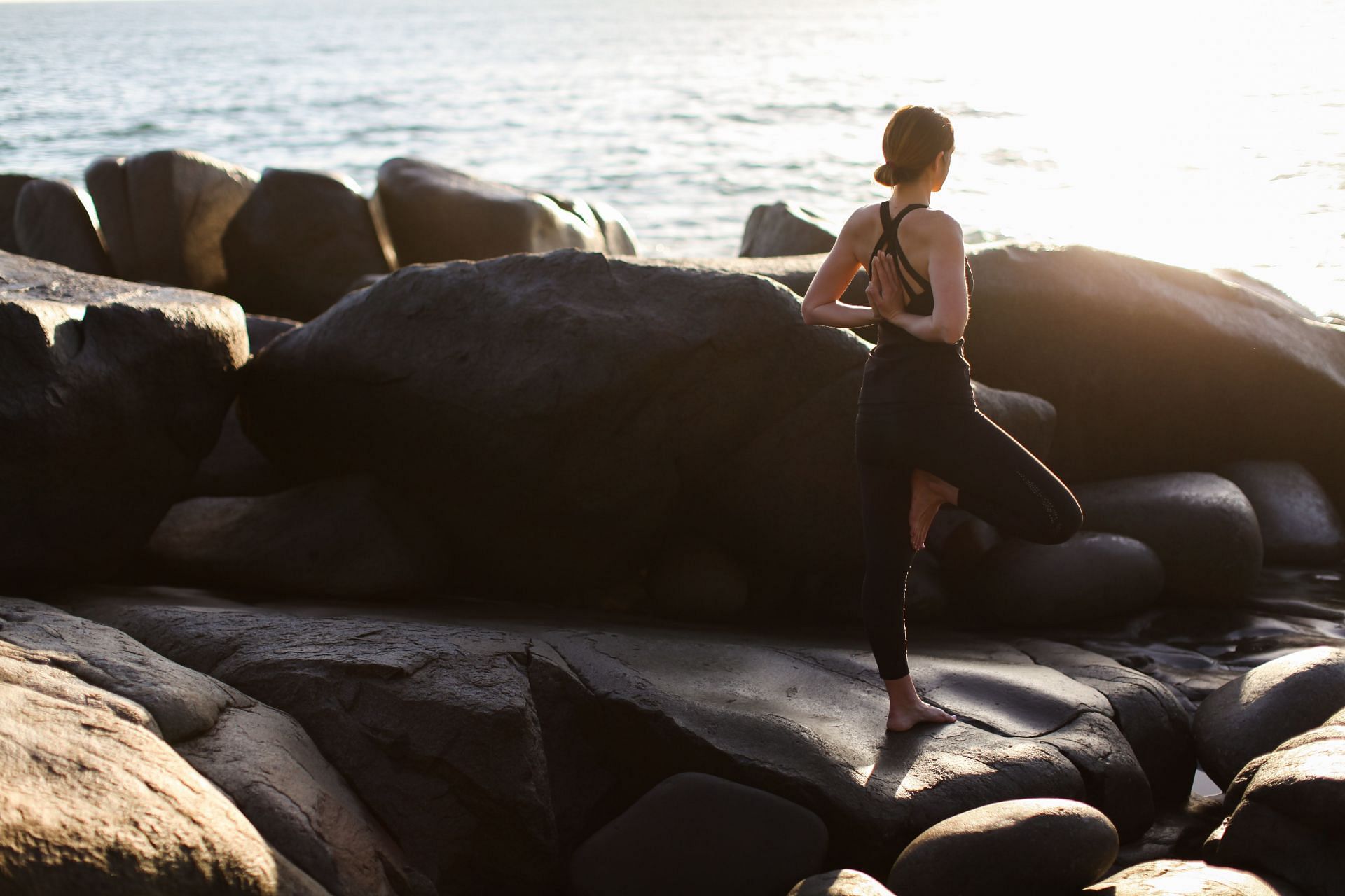 Daily Yin yoga practise can provide physical and mental health benefits (Image via Unsplash / Patrick Mcgregor)