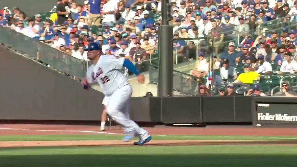 Mets' Daniel Vogelbach Drops F-Bomb After Groundout, Caught On Hot Mic