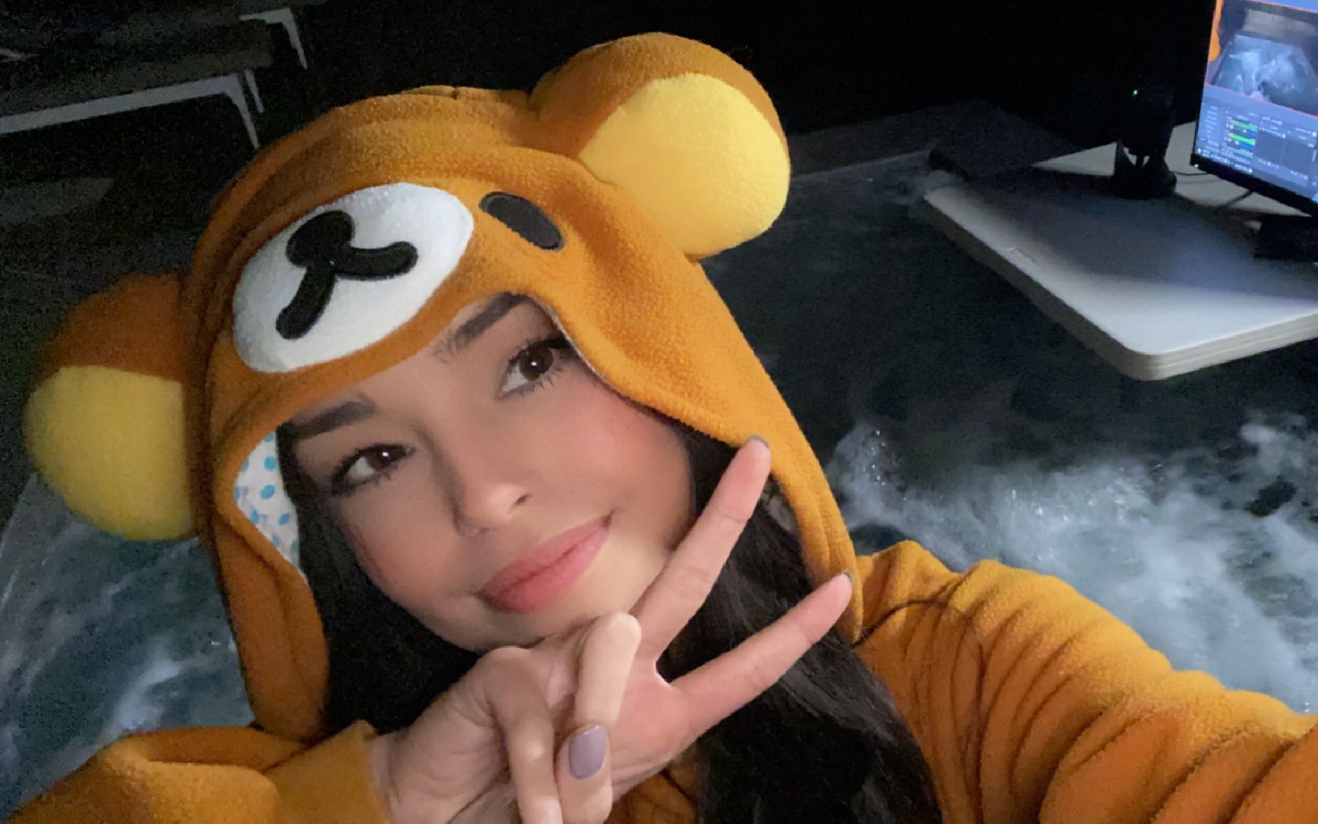 Valkyrae talked about being a &quot;mega stoner&quot; on stream (Image via Twitter/Valkyrae)