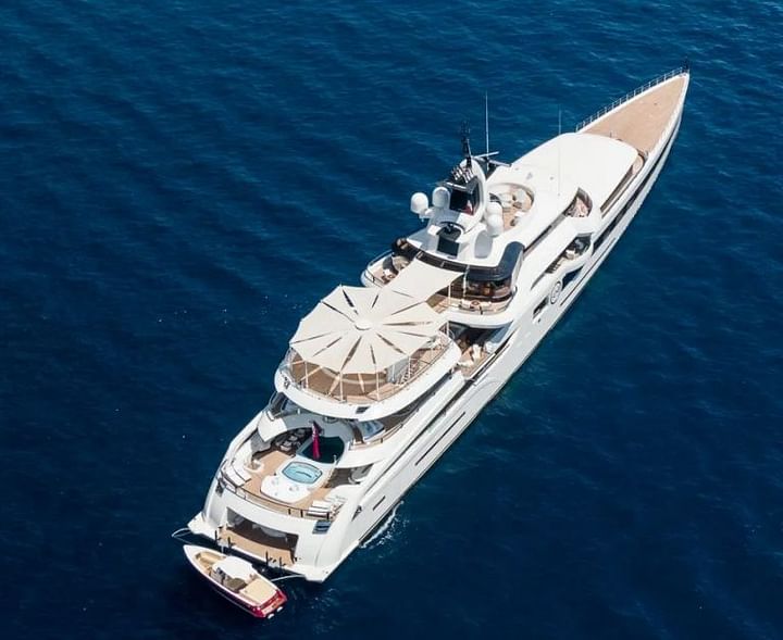 dan snyder yacht cost