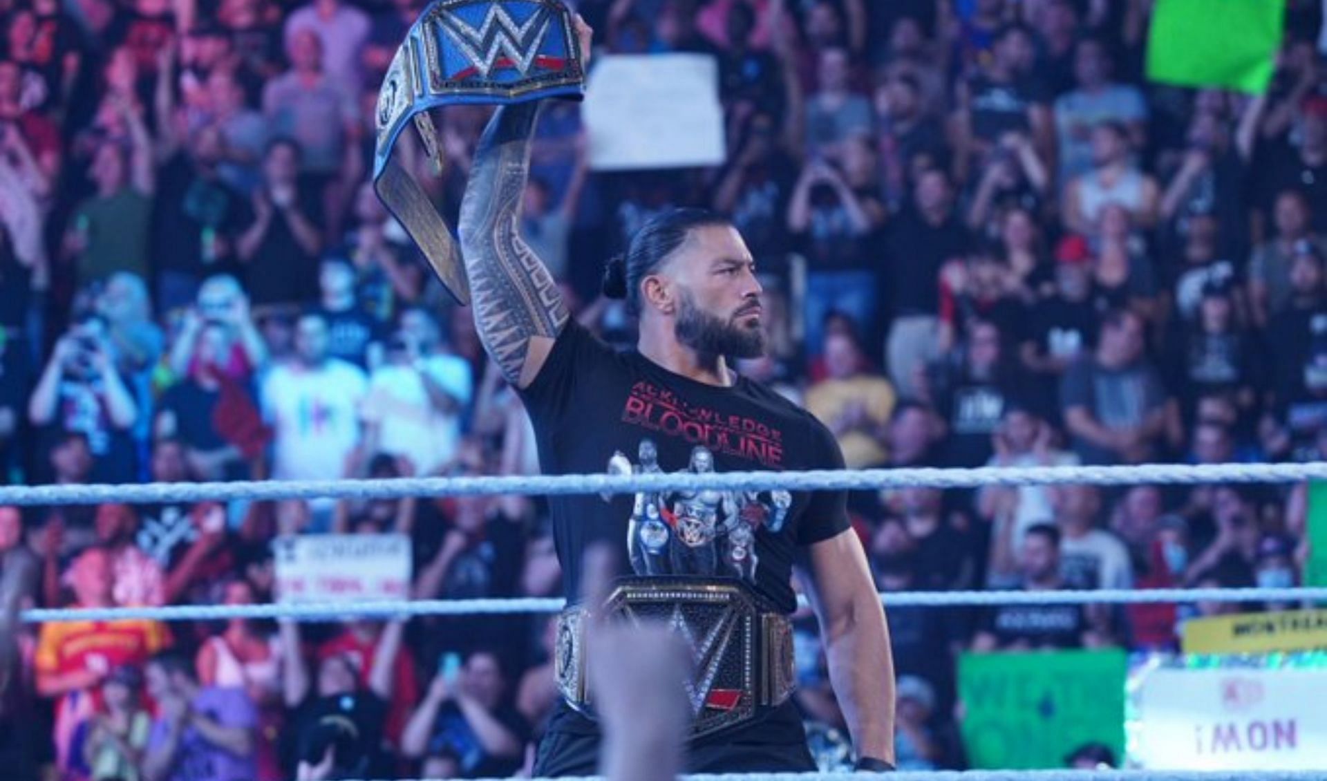 WWE अनडिस्प्यूटेड यूनिवर्सल चैंपियन रोमन रेंस ने इतिहास रचते हुए दिग्गजों को पीछे छोड़ा