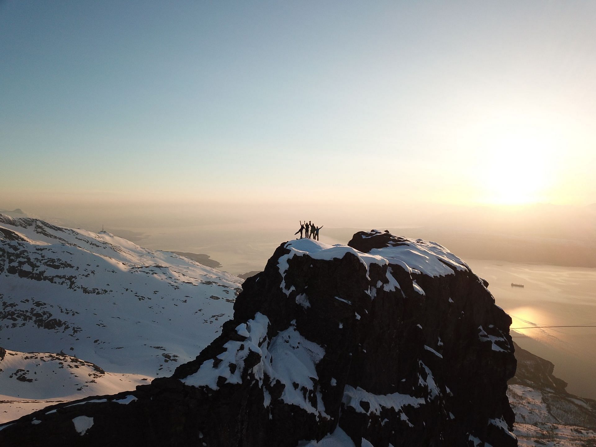 Physical exercise is crucial to increase stamina for high altitude trek. (Image via Pexels / Sondre Dahl)