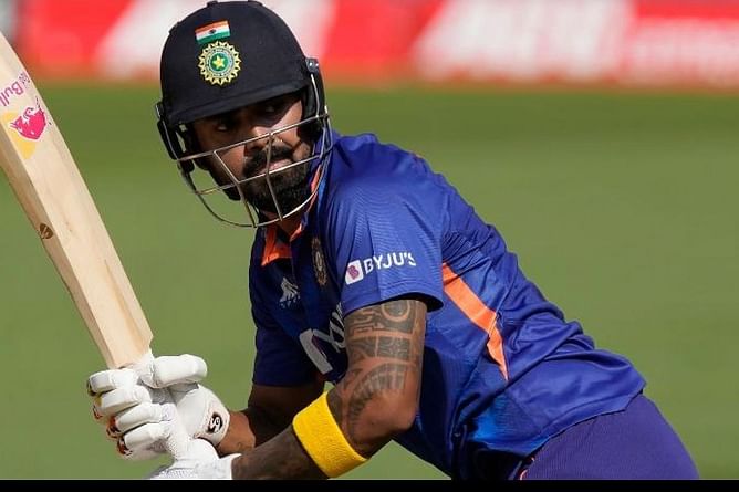 "केएल राहुल को प्लेइंग XI में शामिल करने के लिए जल्दबाजी नहीं करनी चाहिए" - पूर्व खिलाड़ी की प्रतिक्रिया