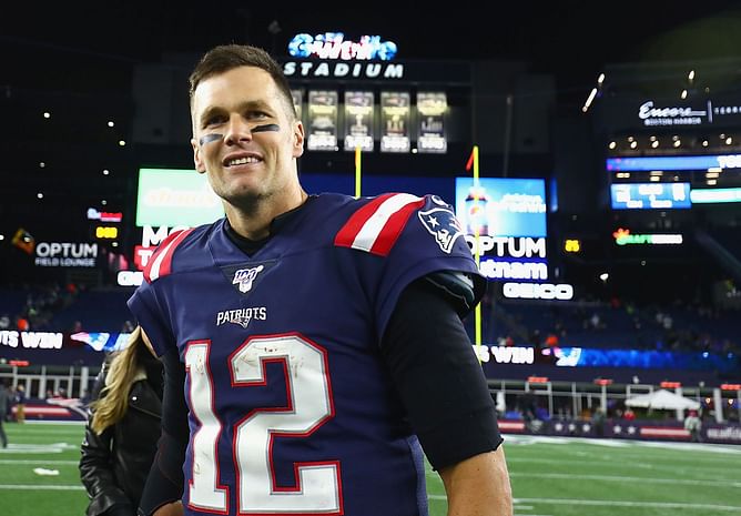 Watch: Relive Tom Brady's first piece of NFL action in 2000 Hall of Fame game
