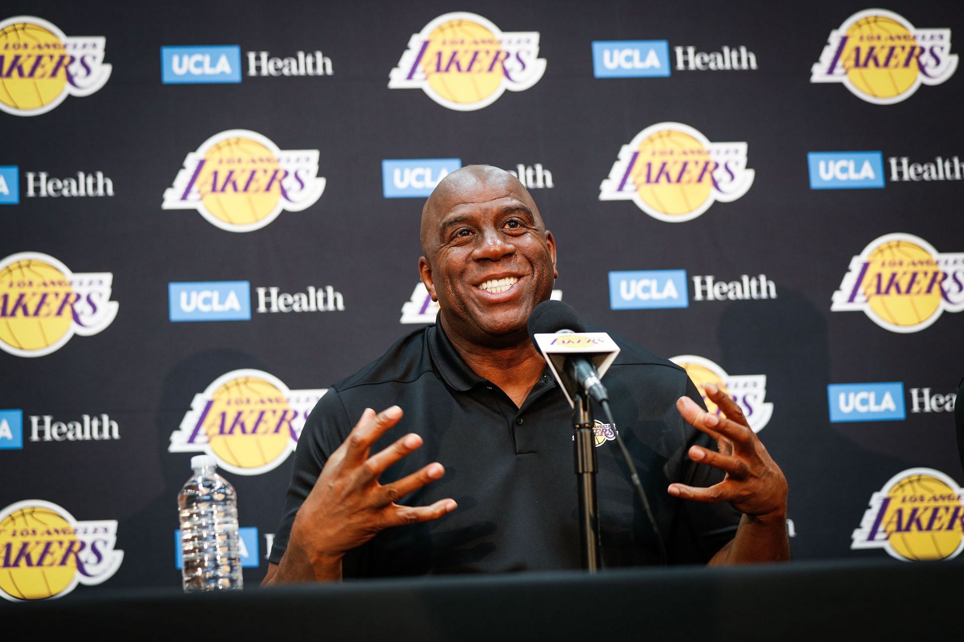 Magic Johnson of the Los Angeles Lakers