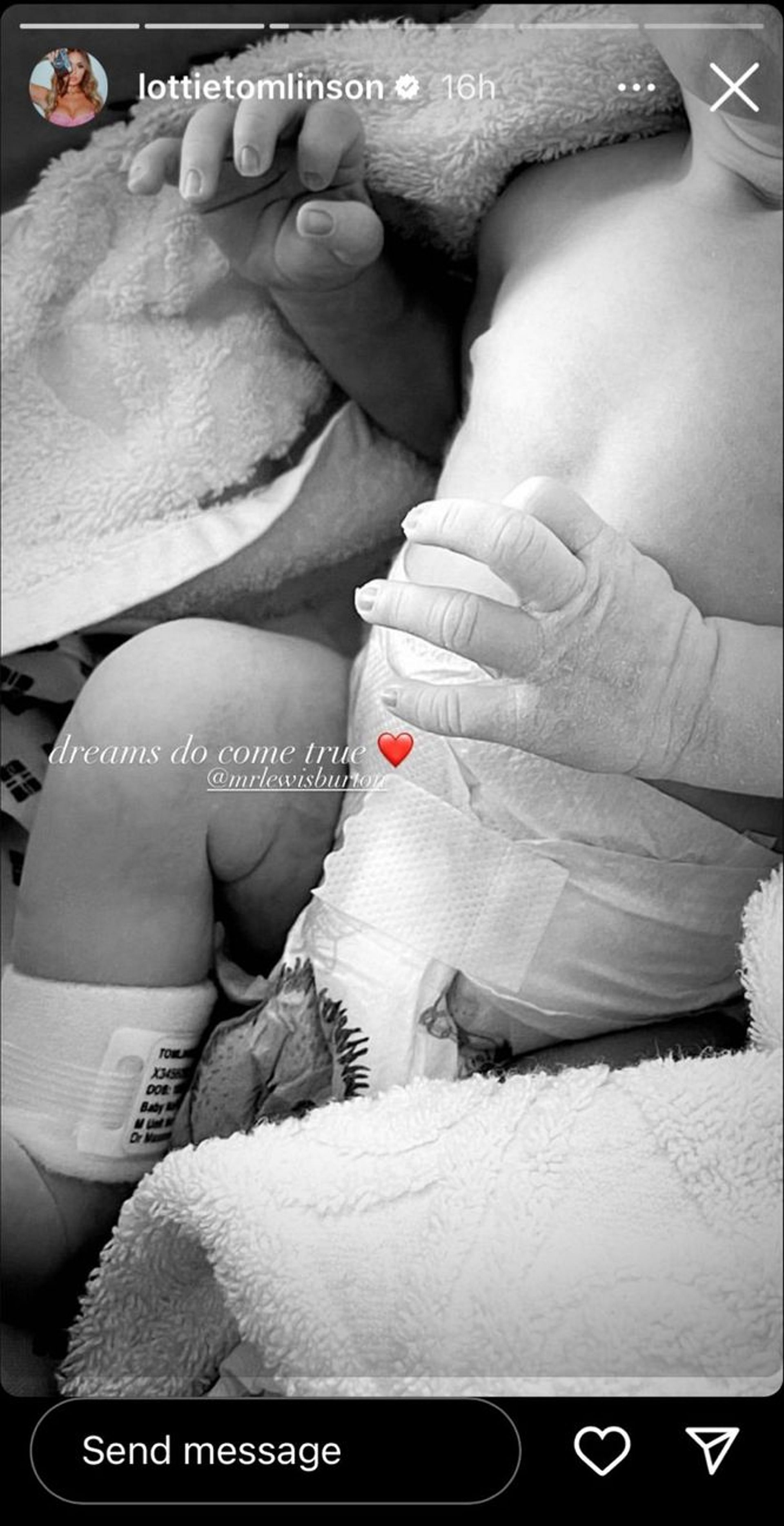 Lottie Tomlinson&#039;s Instagram story after giving birth to a baby boy. (Image via Instagram/lottietomlinson)