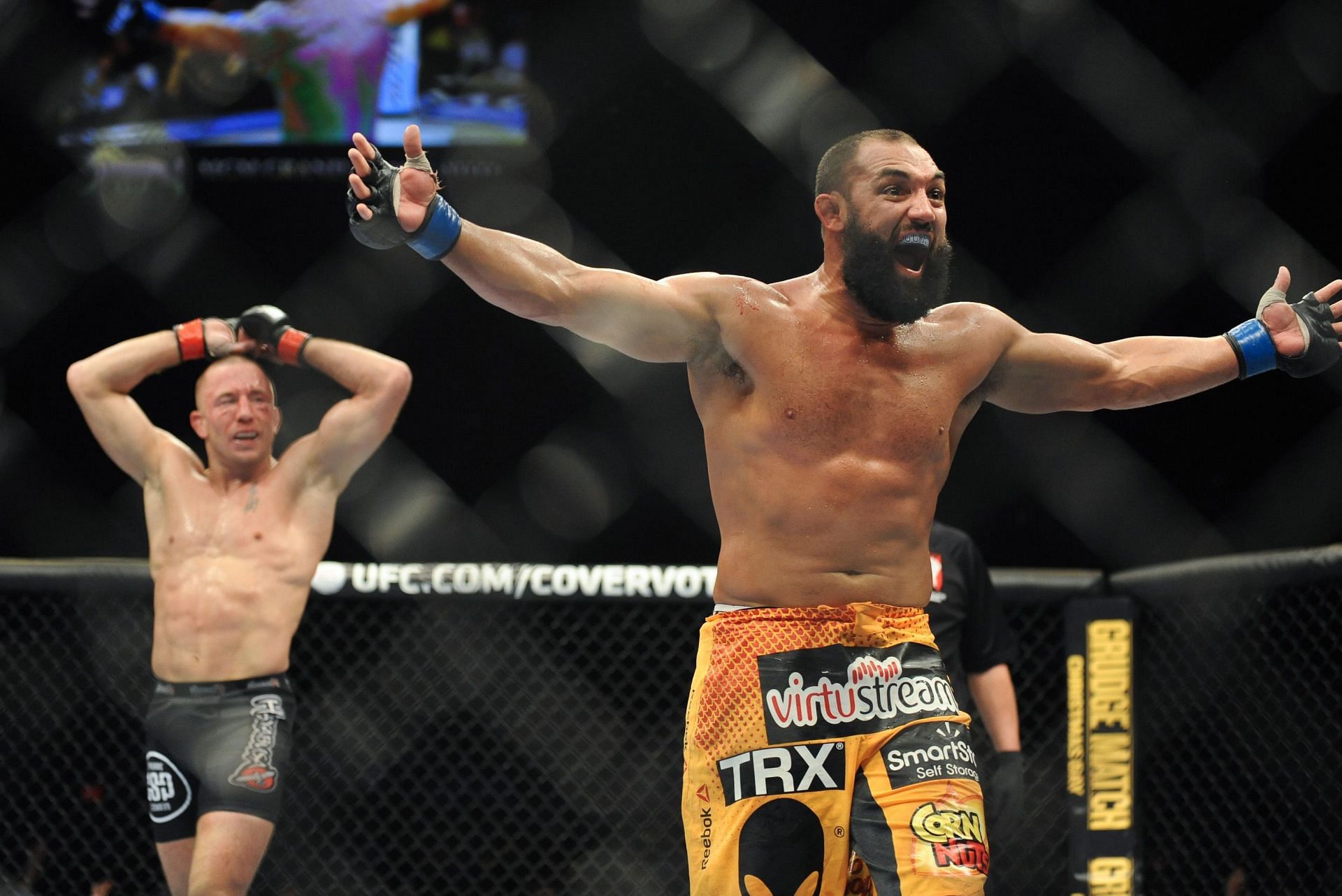Johny Hendricks came closer than any other fighter to beating Georges St-Pierre