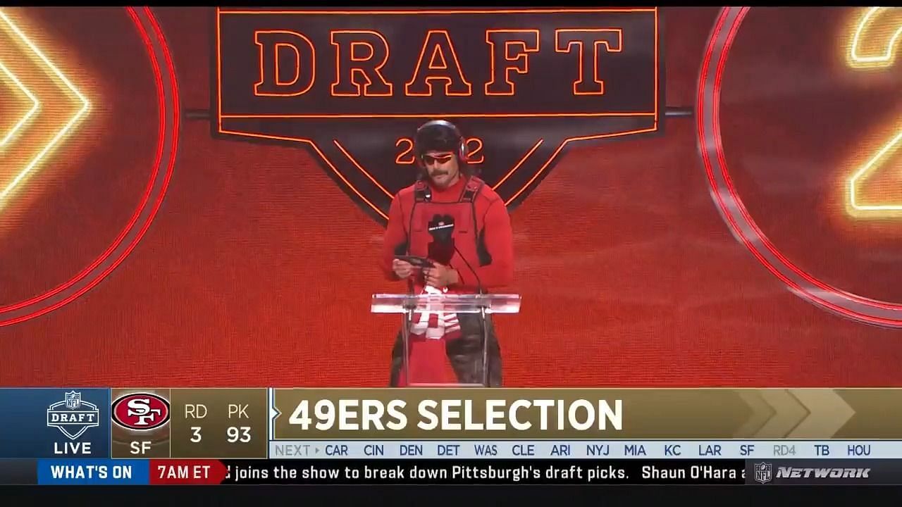 Dr. Disrespect is a known fan (Image via @49ers on Twitter)
