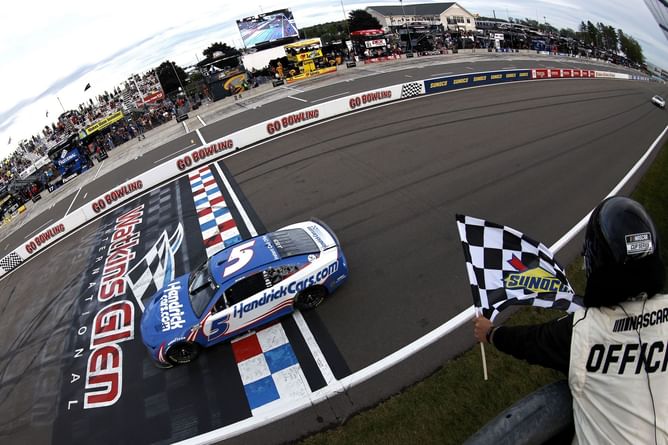 NASCAR 2022: Kyle Larson bumps teammate Chase Elliott to the win at Watkins Glen