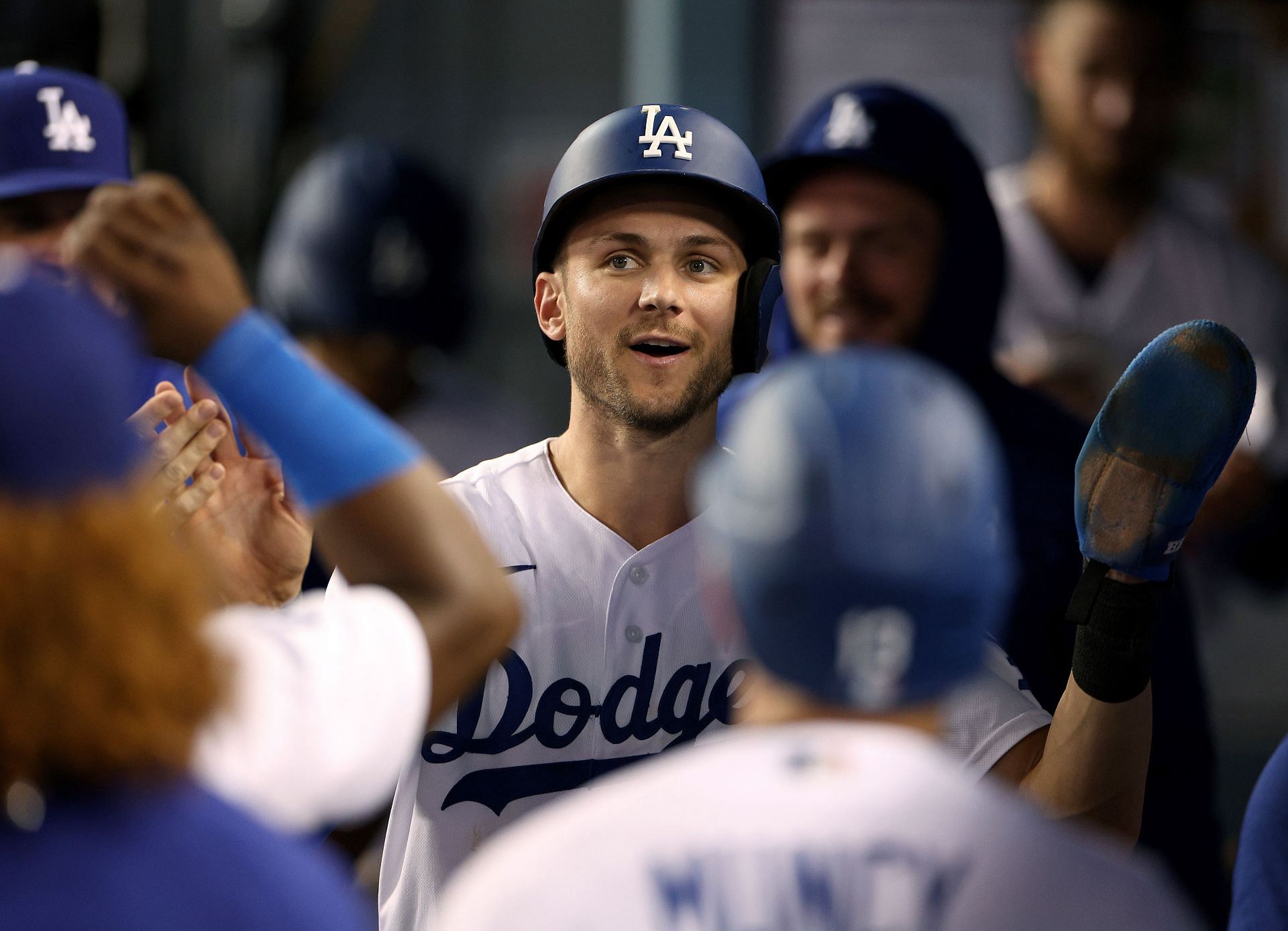 Trea Turner has three hits and great slide in Dodgers win