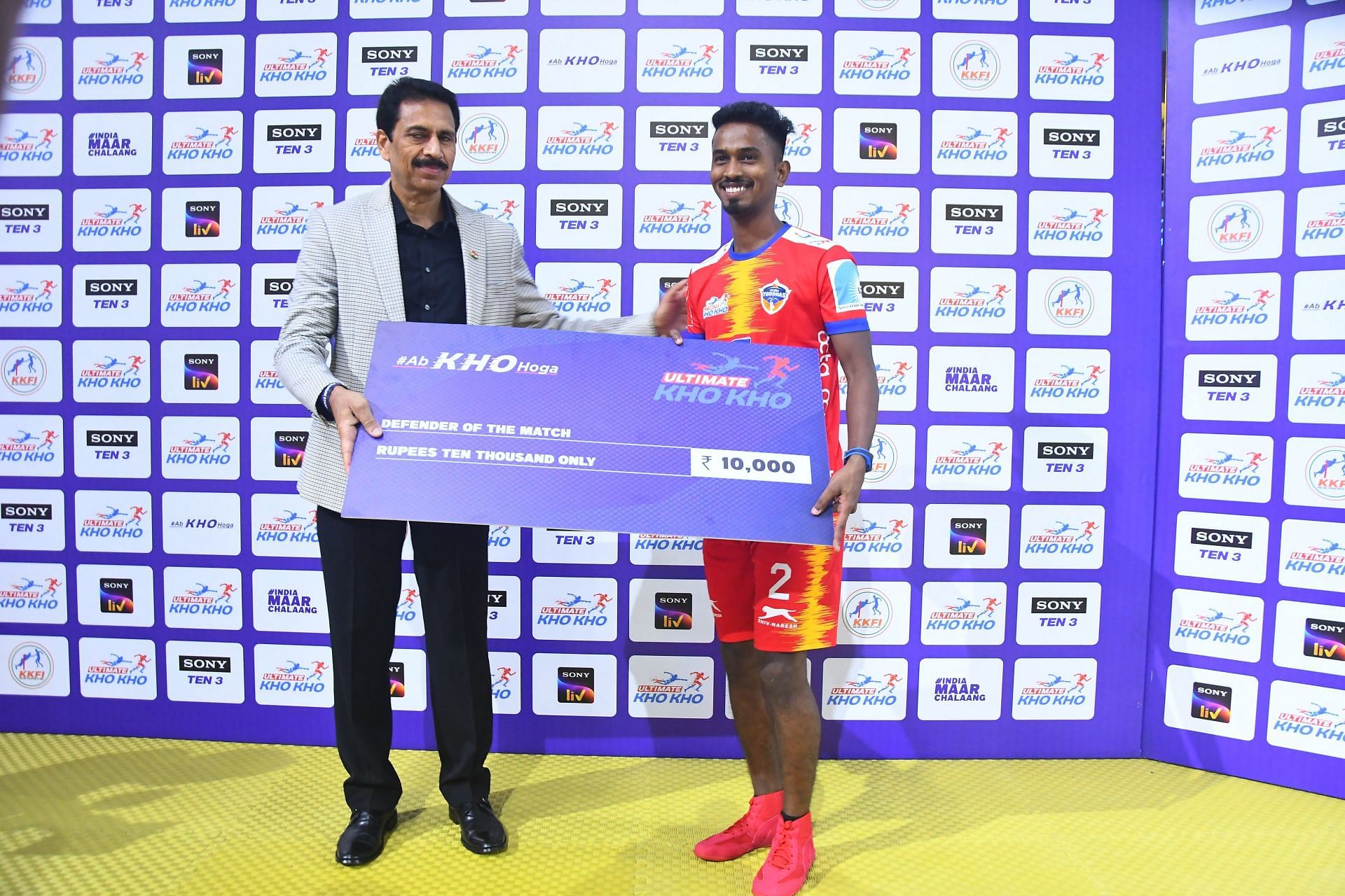 Deepak Madhav wins the Defender of the Match award (Image Courtesy: Ultimate Kho Kho Twitter)