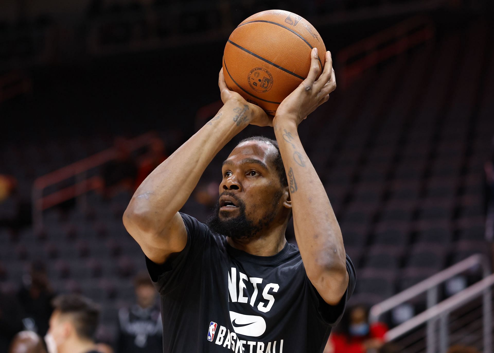 Kevin Durant warms up before the Brooklyn Nets v Atlanta Hawks game
