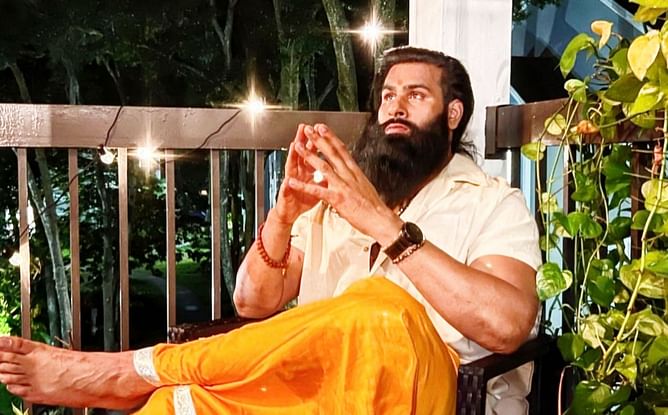 "मूर्खों को पटकने के लिए अच्छी चीज़ है"- भारतीय WWE Superstar Veer Mahaan ने जबरदस्त तस्वीर पोस्ट करके फैंस को दी अहम सलाह