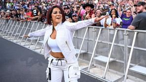 "This is what I get?" - Bayley reacts to embarrassing WWE RAW botch