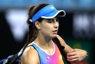 Cirstea upset Belinda Bencic in her opening match