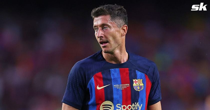 Robert Lewandowski makes Barcelona transfer request ahead of summer