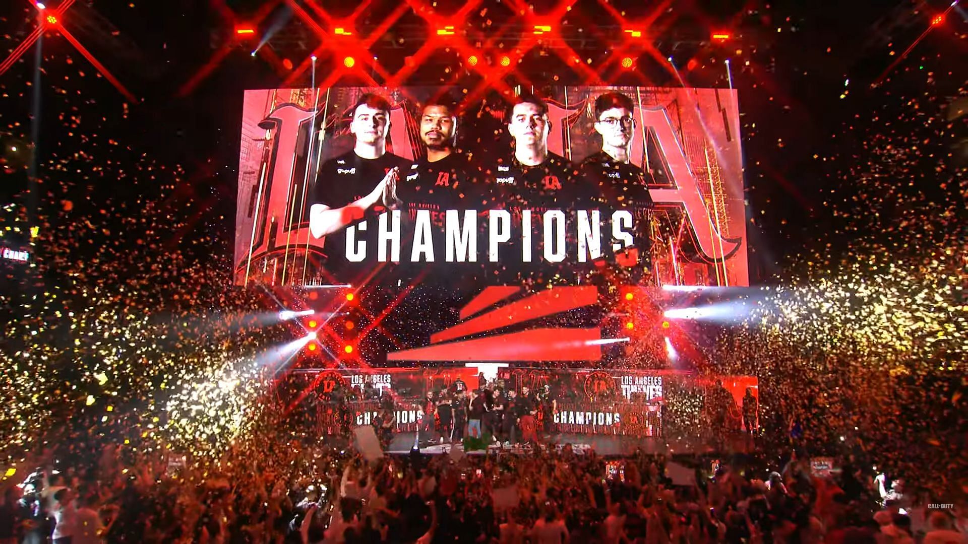 LA Thieves celebrating its win (Image via YouTube/Call of Duty)