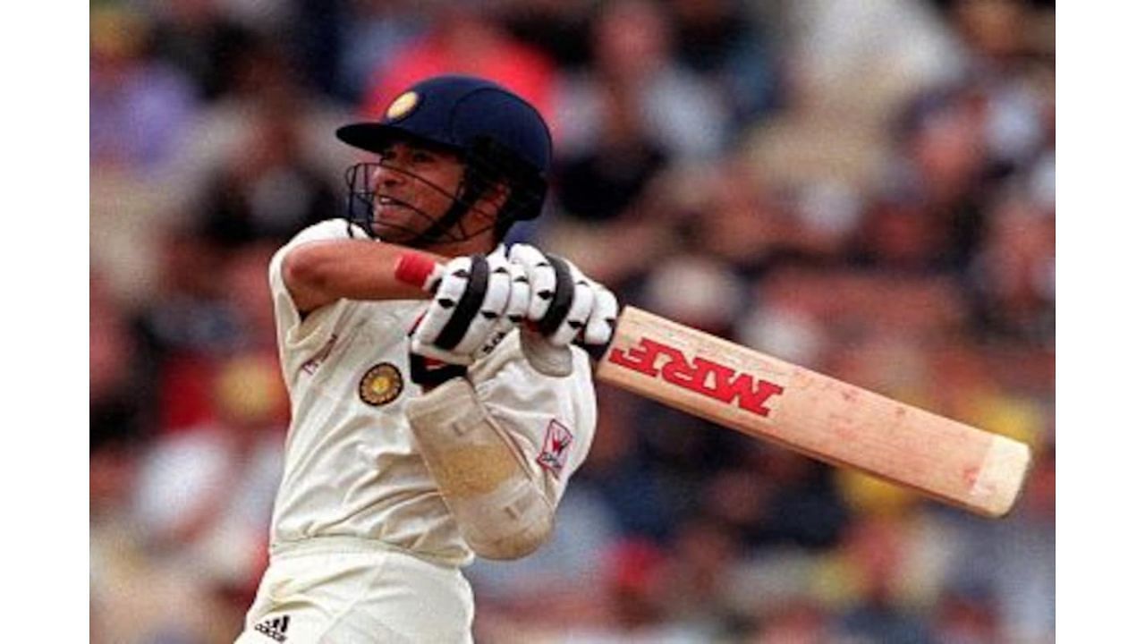 टेस्ट क्रिकेट में सचिन ने 51 शतक लगाए हैं