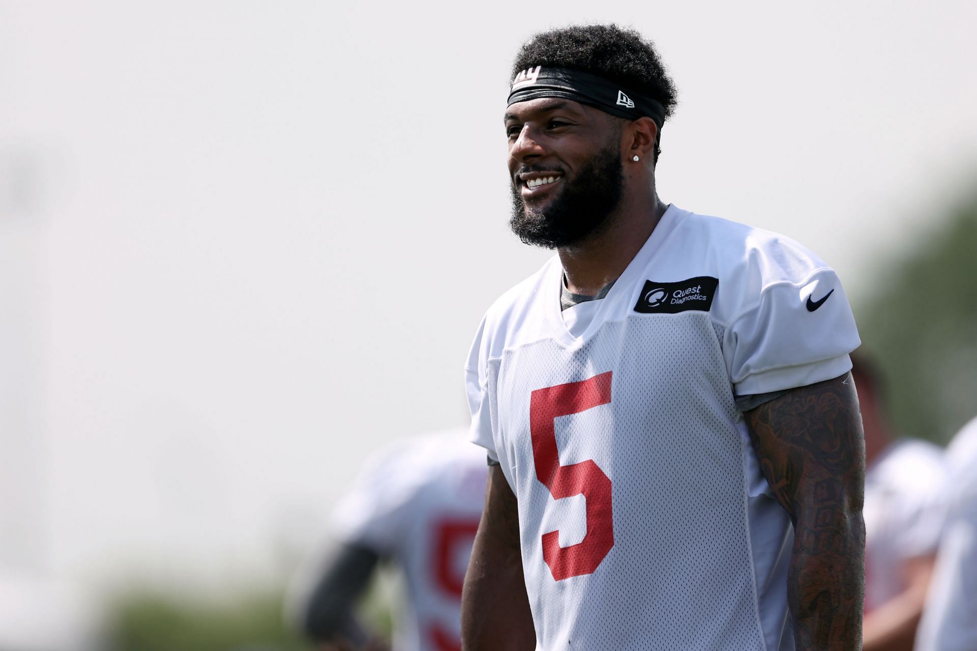 New York Giants defensive end Kayvon Thibodeaux (5) during the first half  of a preseason NFL