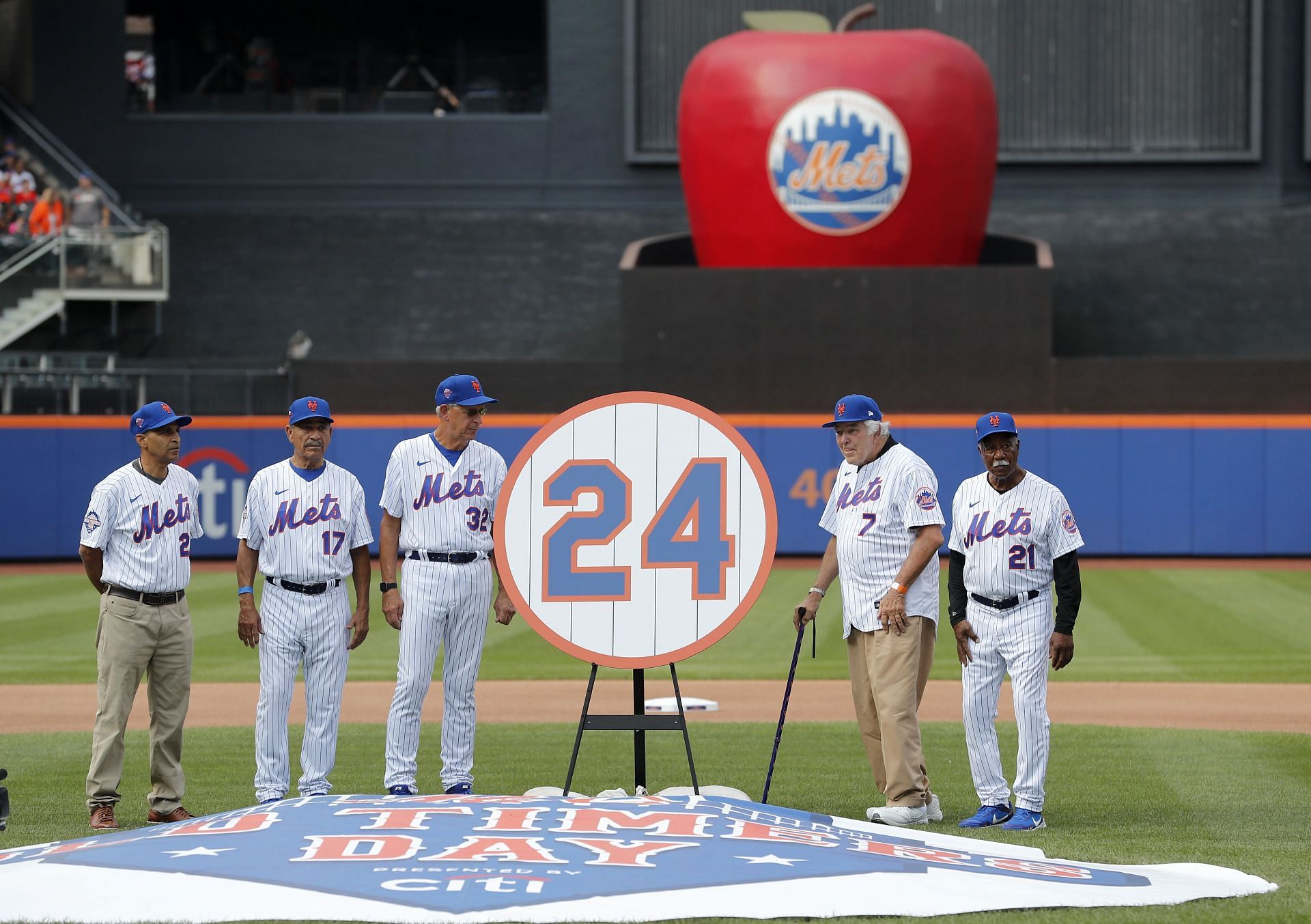 Steve Cohen explains why Mets retired Willie Mays' No. 24