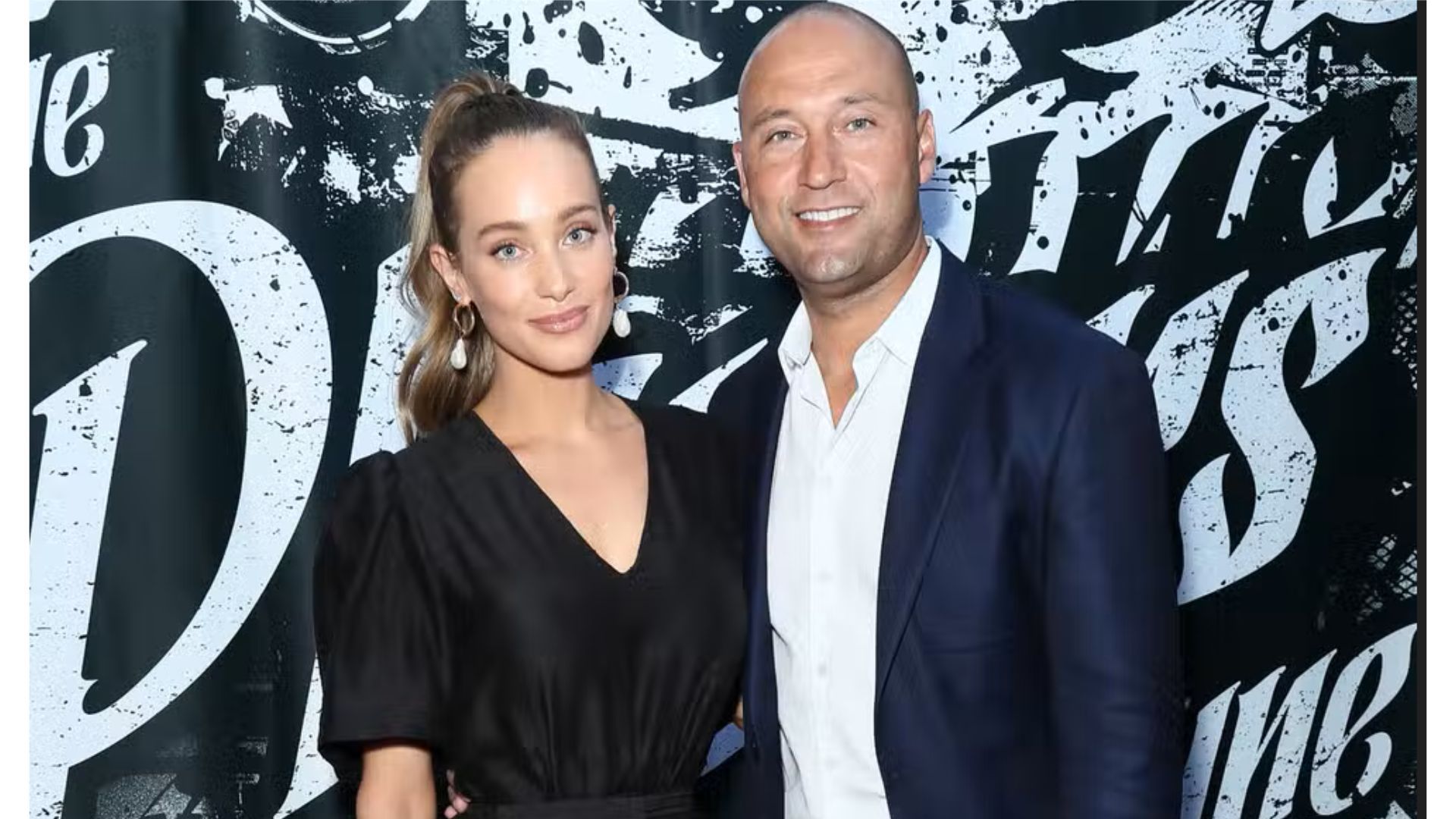 Derek poses with wife Hannah Davis Jeter