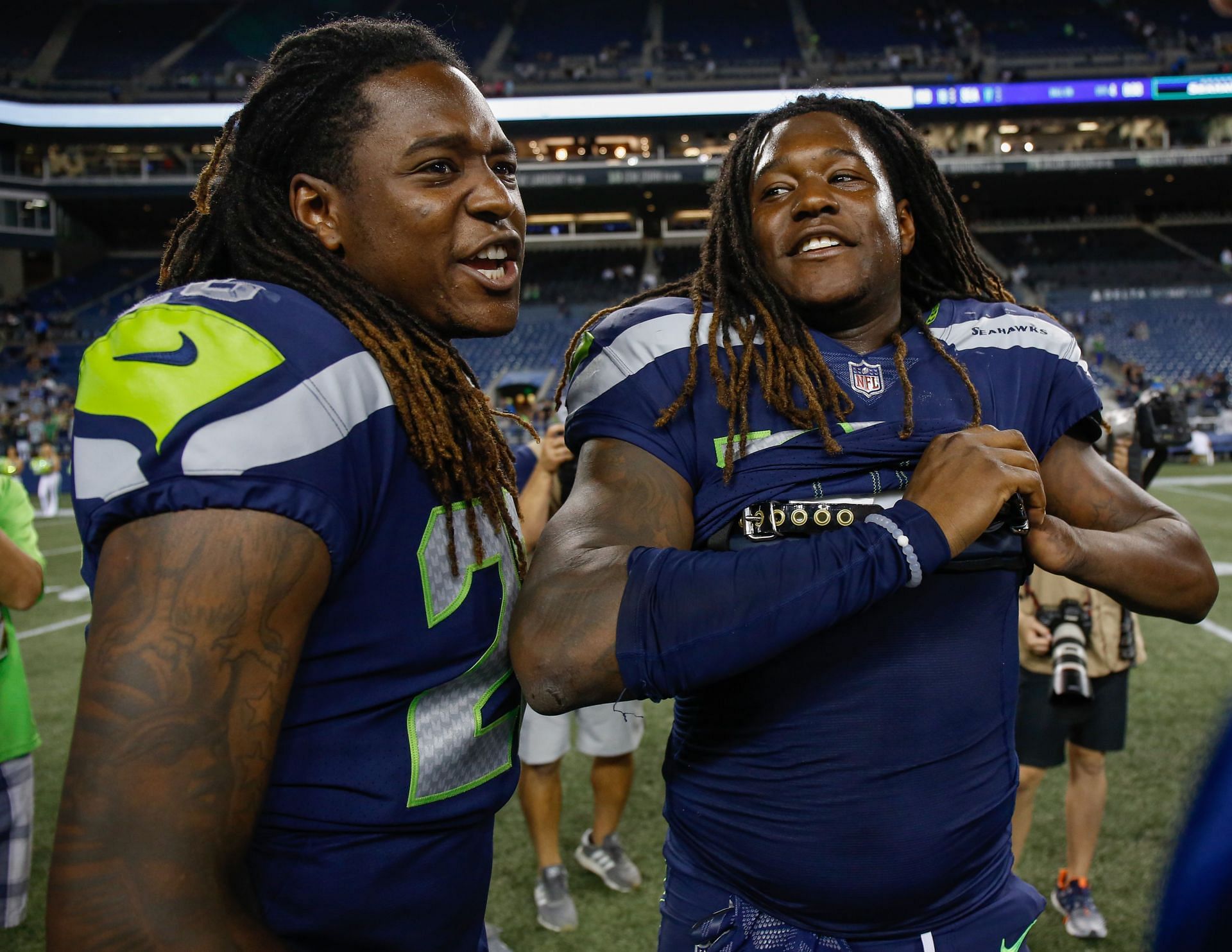 Shaquem Griffin (right) with his twin Shaquille (left) during their tenure with the Seattle Seahawks