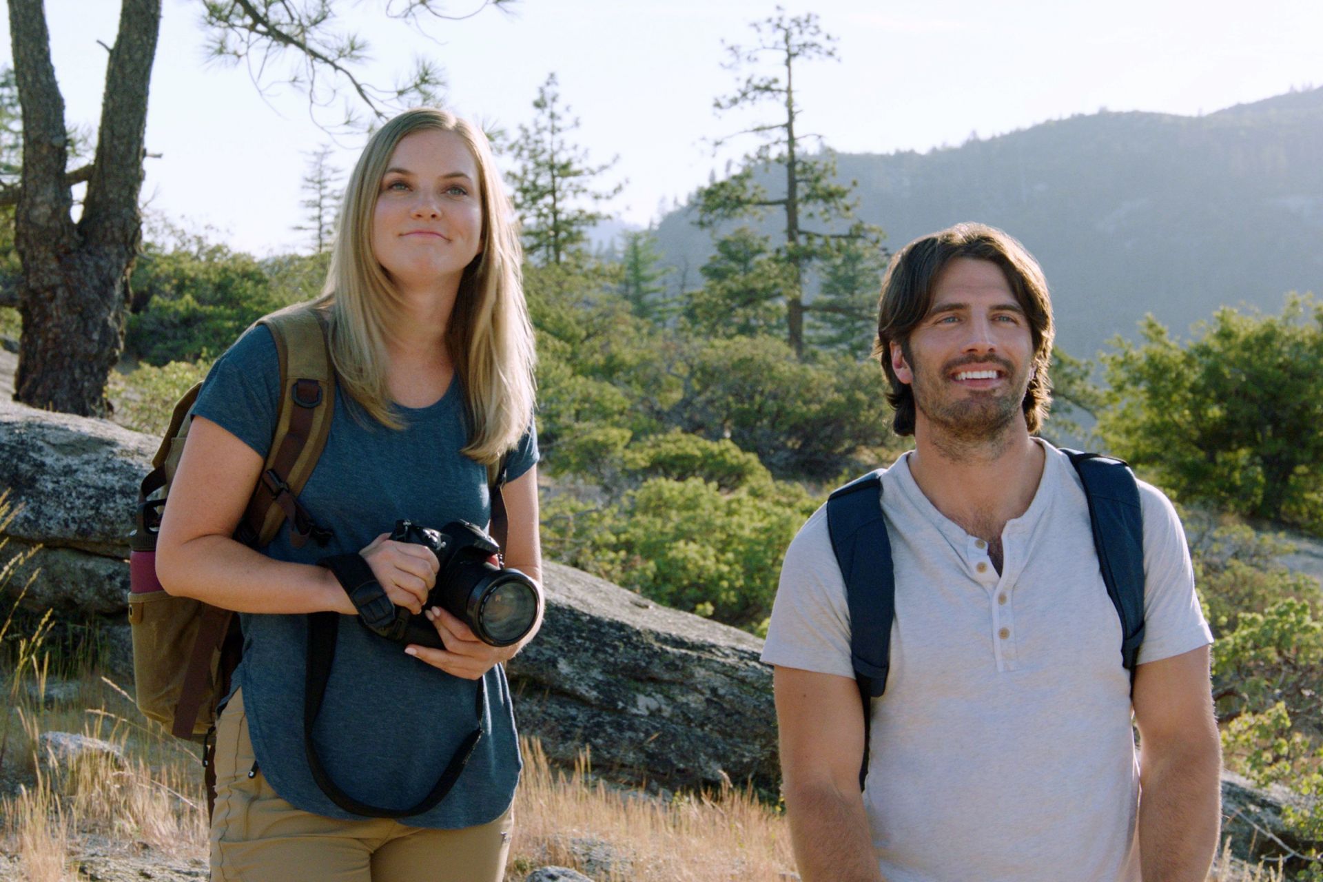 A still from Marry Me in Yosemite (Image via Hallmark)