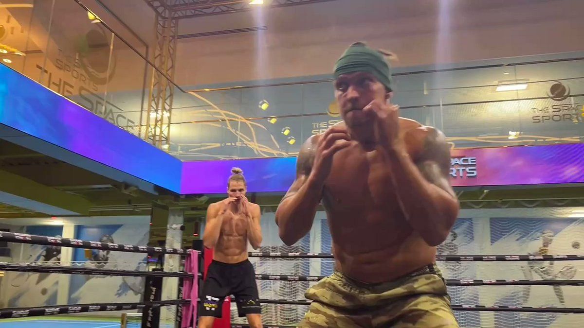 Anthony Joshua looks fight ready as he shows off ripped physique and  incredible press-up workout in Instagram training video ahead for Oleksandr  Usyk rematch