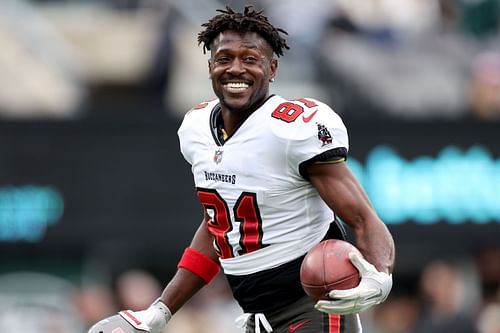 Antonio Brown at a Tampa Bay Buccaneers v New York Jets game