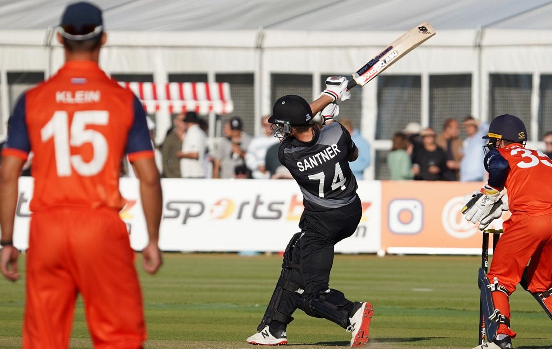 न्यूजीलैंड की टीम ने तेजी से बल्लेबाजी कर मैच खत्म कर दिया