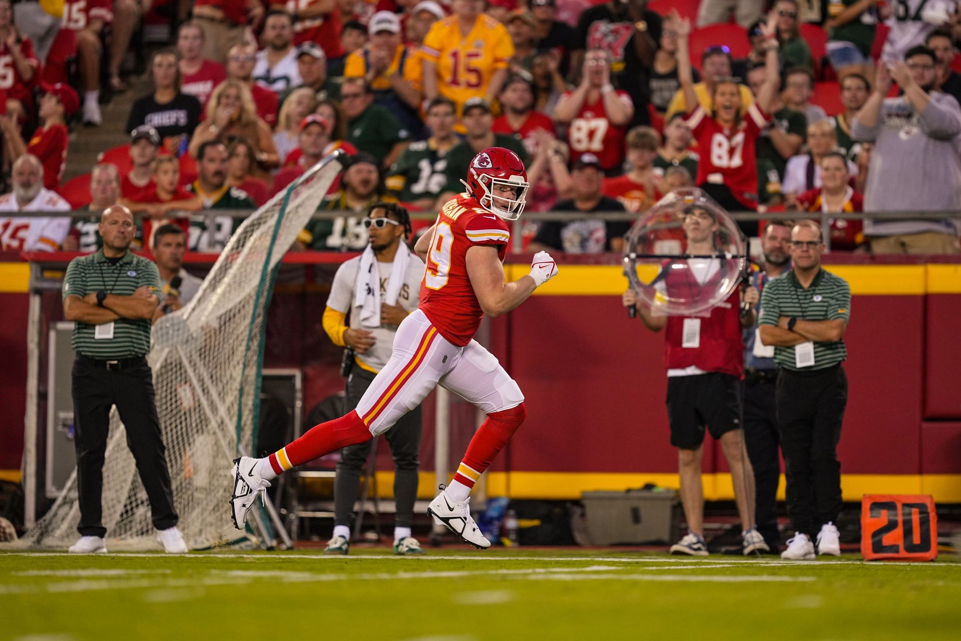 Matt Bushman a free agent after reaching injury settlement with Chiefs -  Deseret News