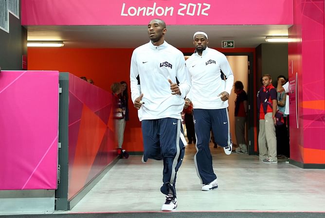 "When he’s healthy, no one in basketball can guard him" - Former NFL player comments on Anthony Davis, asserts only durable players like Kobe Bryant and LeBron James can be called superstars