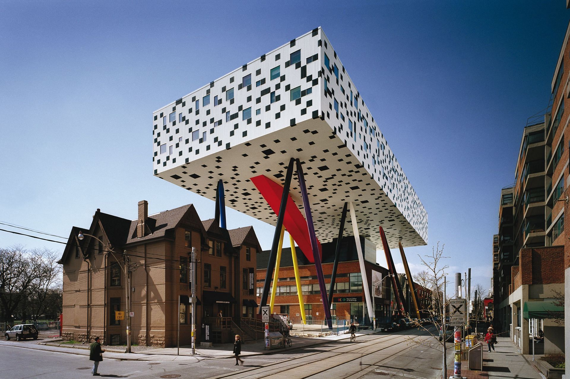 Ontario College of Arts &amp; Design (Image via Richard Johnson)