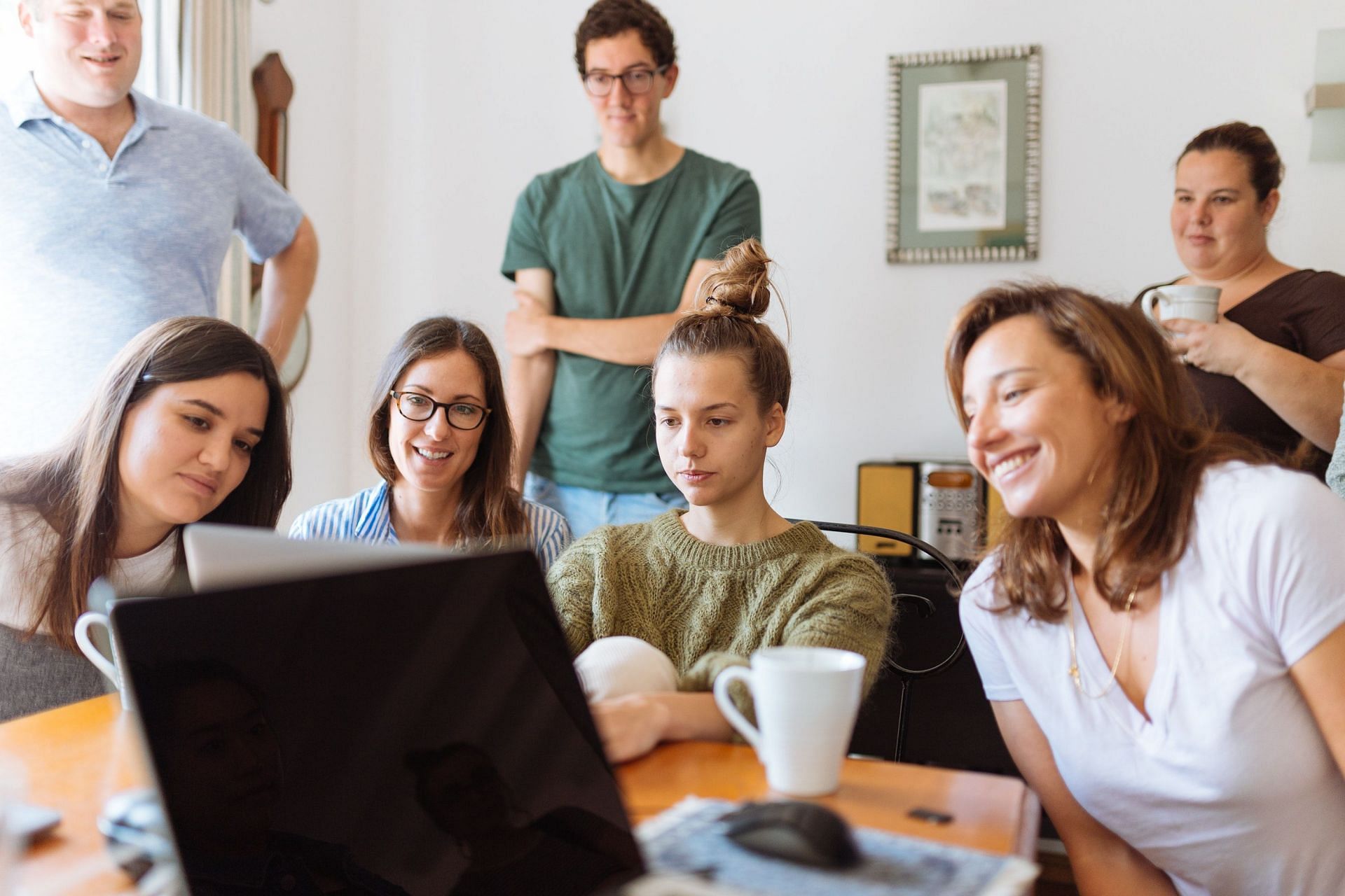 Students facing mental health challenges face difficulties in socializing with their peers. (Image via Pexels/Fox)