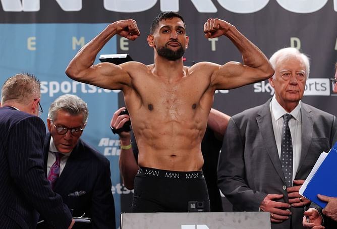 "He deserves more credit than he gets"- Fans react to Amir Khan having a better title defense record than Anthony Joshua, Tyson Fury and other British boxers in the USA