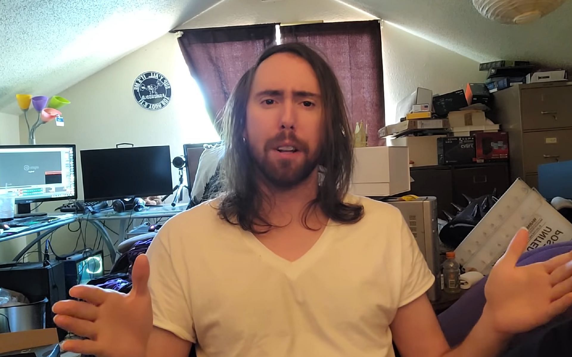 Asmongold has uploaded a new update video on his YouTube channel (Image via Asmongold/YouTube)