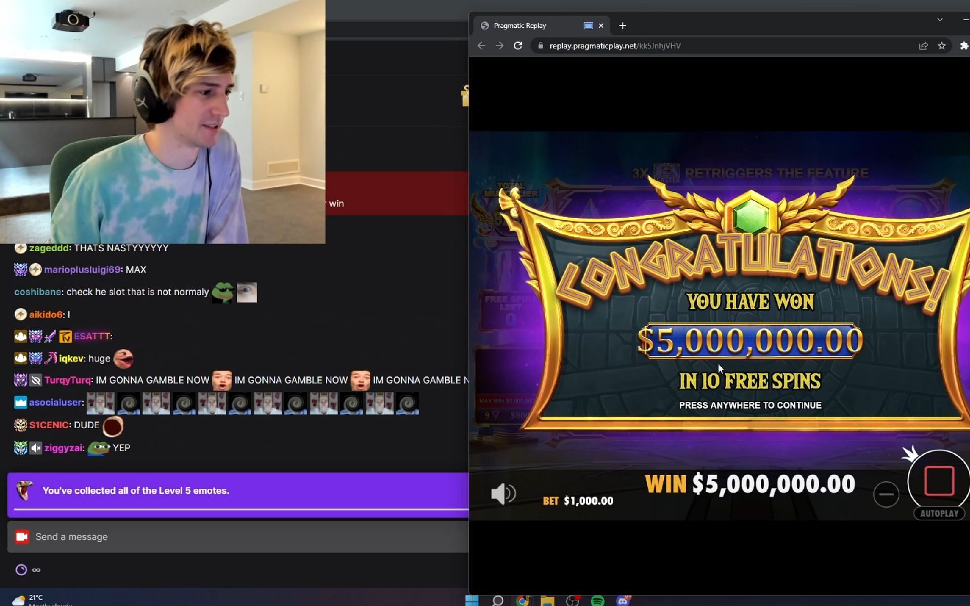 Felix shows the massive amount of money he won while gambling off-stream (Image via xQc/Twitch)