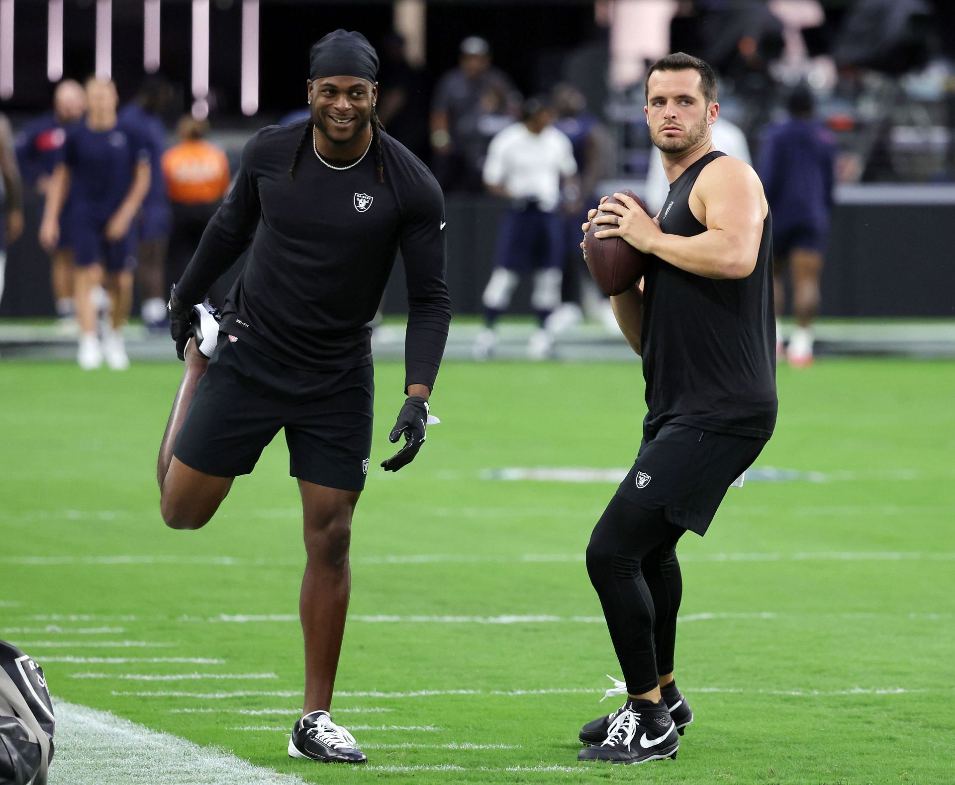 Davante Adams will have to team up with Derek Carr in the upcoming season