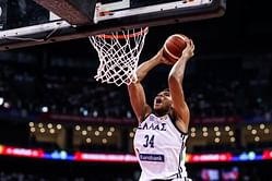 "Ain't nothing friendly about dropping 31 in 20 minutes", "mans legit got an entire nation on his back, I'd be screaming my a** off too" - Fans react to Giannis Antetokounmpo's dominant display against Spain