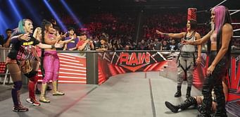 "lmfaooooooo" - Bayley botches Dakota Kai's name on RAW; WWE Universe reacts
