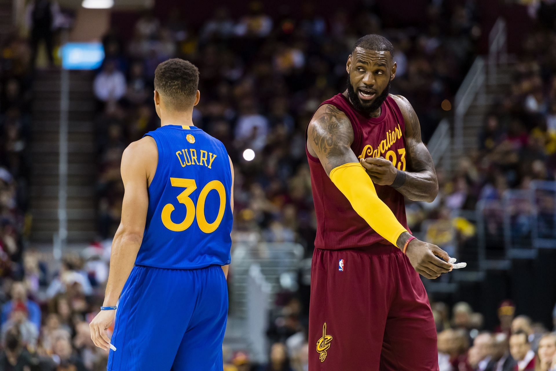 Steph Curry of the Golden State Warriors against LeBron James of the Cleveland Cavaliers on 2016 Christmas Day