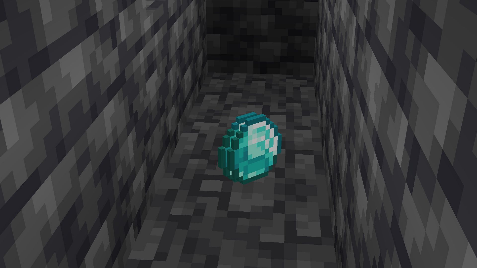 Fortune level three pickaxe dropping four diamonds from a single ore block (Image via Minecraft)