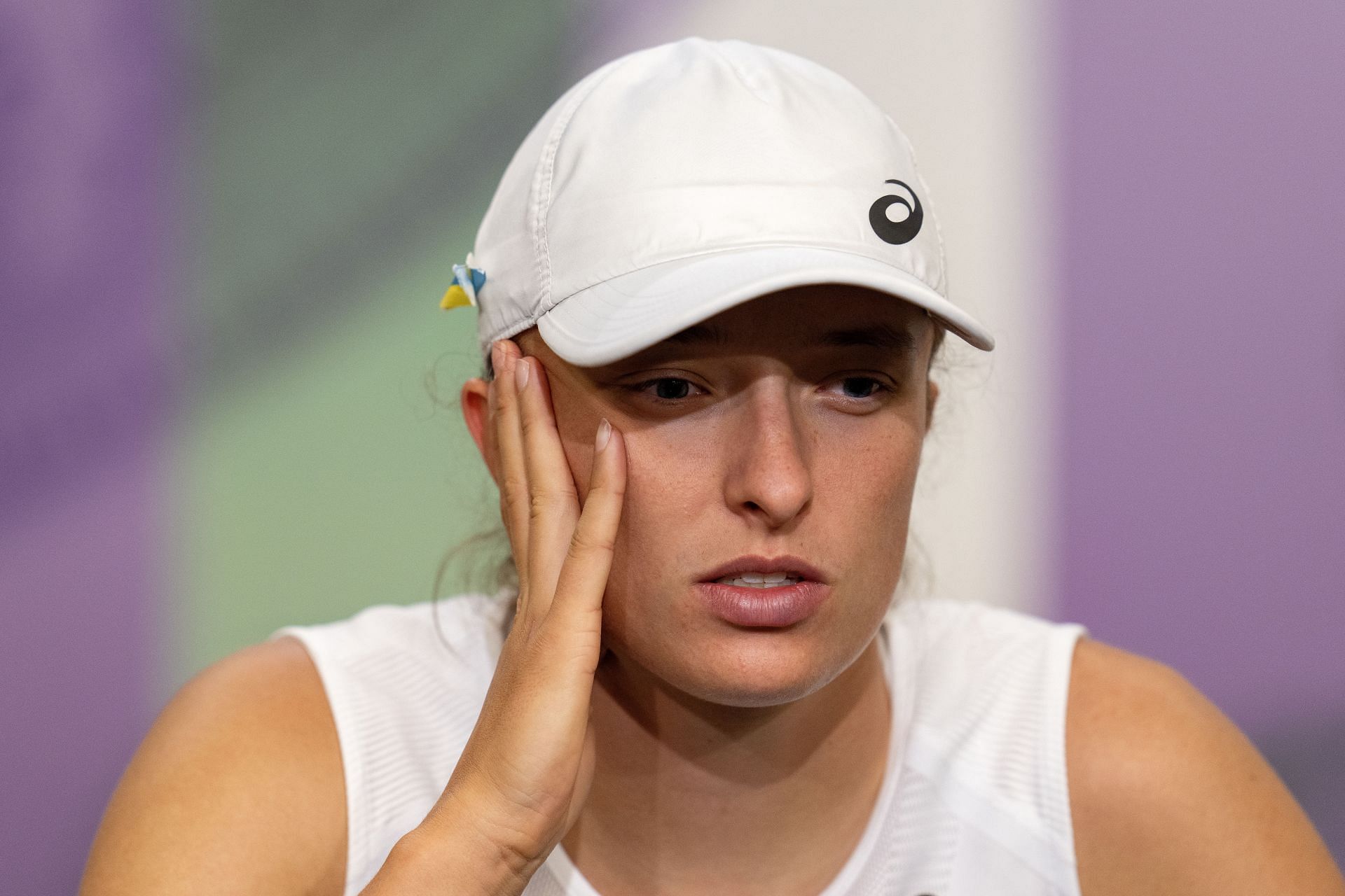 Iga Swiatek at a press conference. Photo by AELTC/Joe Toth - Pool/Getty Images