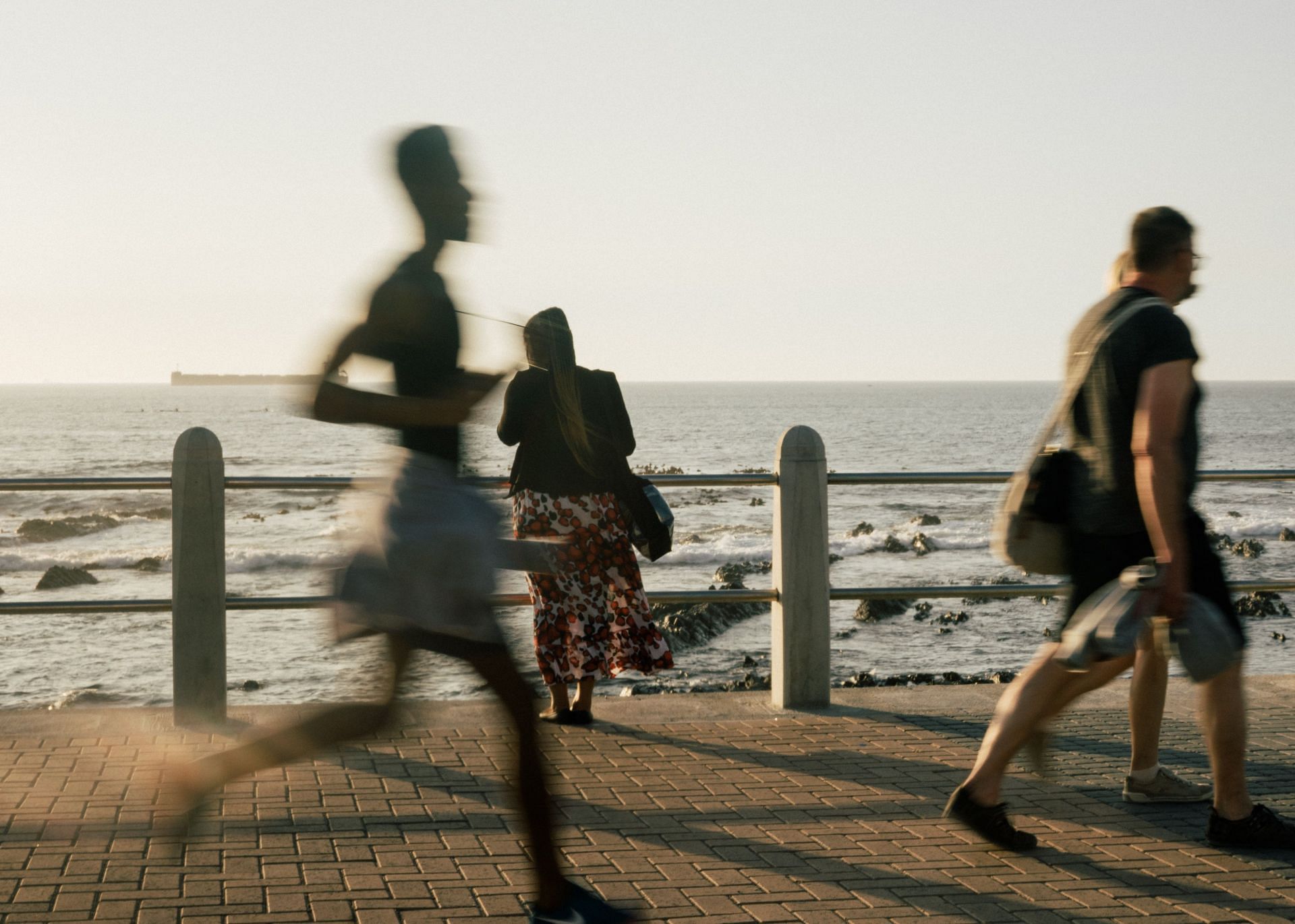 Walking helps balance and keep your weight healthy. (Image via Pexels/Rfstudio)